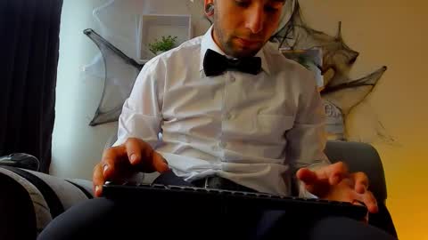 Snapshot of tayer_bennet chatting on 11, 10, 2025 tayer_bennet online show from 11, 10, 2025