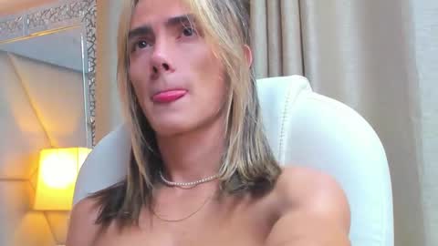 tayler_swift1 online show from 28, 2, 2025