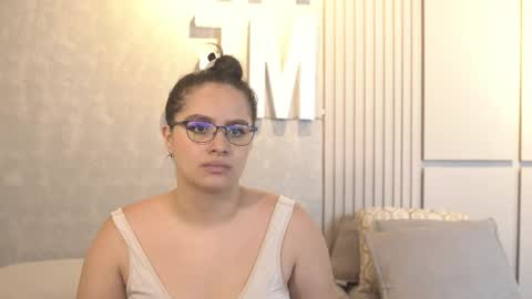 Snapshot of taylerkim chatting on 23, 9, 2025 Teylor Kim online show from 23, 9, 2025