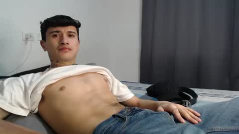 independent model online show from 23, 6, 2026