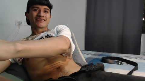 independent model online show from 26, 6, 2026