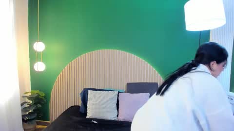 Snapshot of taylor_bennet chatting on 3, 12, 2025 Taylor Bennet online show from 3, 12, 2025