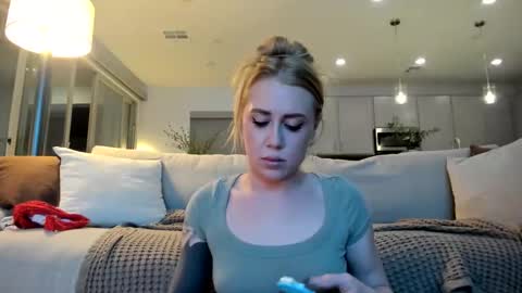 Taylor Rae online show from 6, 2, 2026