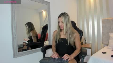 tayra online show from 19, 12, 2024