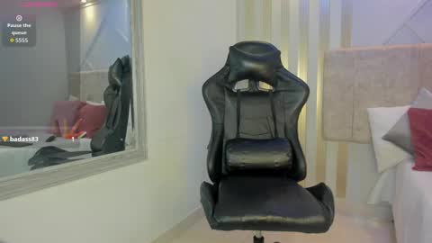 Snapshot of tayra_pradit chatting on 8, 9, 2025 tayra online show from 8, 9, 2025