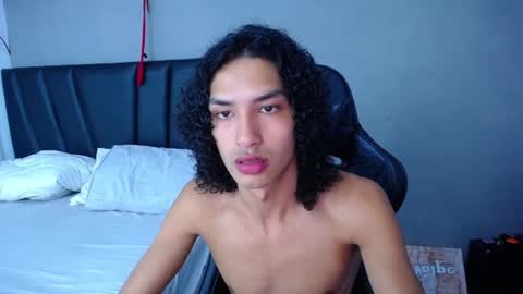 Tayron online show from 8, 3, 2026