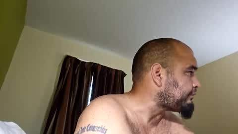 Snapshot of tazzysdaddy chatting on 17, 5, 2026 Tazzys-daddy online show from 17, 5, 2026