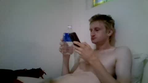 Snapshot of tcute0 chatting on 25, 7, 2026 tcute0 online show from 25, 7, 2026