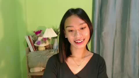 Snapshot of teamo_kiara chatting on 5, 1, 2025 your future wife online show from 5, 1, 2025