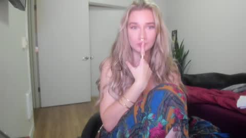 Snapshot of teamtragic chatting on 31, 12, 2024 Katy online show from 31, 12, 2024