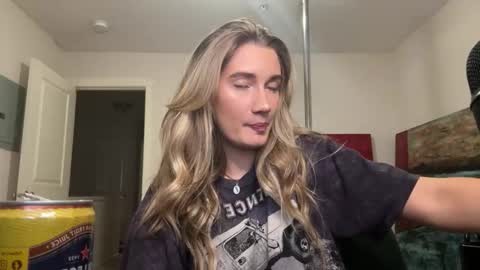 Snapshot of teamtragic chatting on 17, 10, 2025 Katy online show from 17, 10, 2025