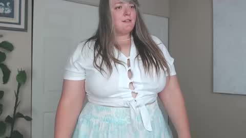 Snapshot of teases chatting on 9, 11, 2025 teases online show from 9, 11, 2025