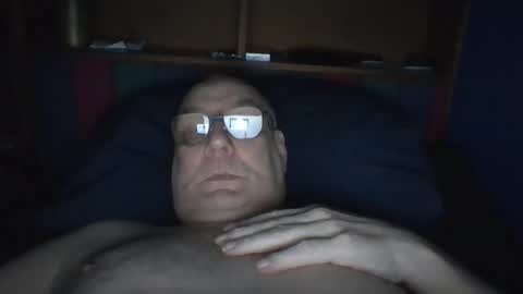 Mark online show from 15, 10, 2025