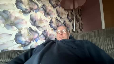 Mark online show from 10, 1, 2026