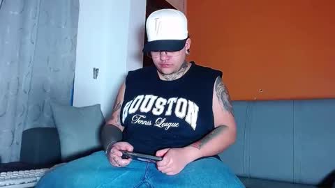 Snapshot of techno_420 chatting on 2, 3, 2026 Charlee He online show from 2, 3, 2026