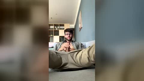 Snapshot of teddy_bear_official chatting on 16, 12, 2025 teddy_bear_official online show from 16, 12, 2025