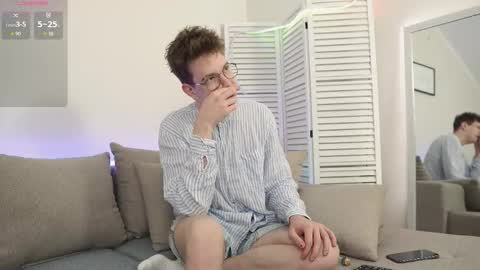 Snapshot of teddy_parker chatting on 23, 11, 2025 Teddy online show from 23, 11, 2025