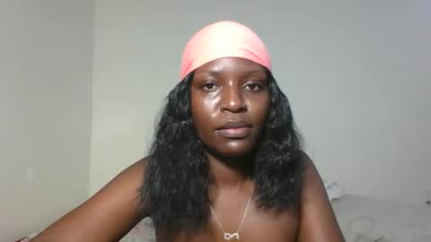 Snapshot of tee_kaicy chatting on 28, 10, 2025 kaicy online show from 28, 10, 2025