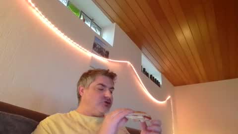 Peter online show from 2, 2, 2025