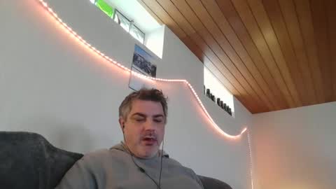 Peter online show from 8, 2, 2025