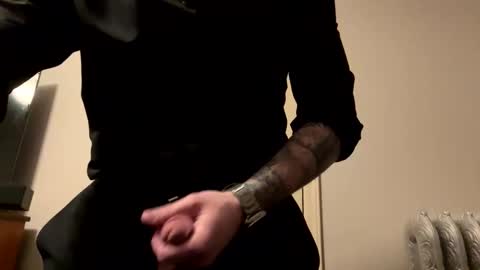 Twizzler online show from 16, 2, 2025