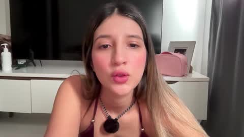 Amy No penetration Virgiin giirl online show from 27, 3, 2026