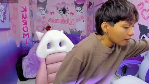Snapshot of tefi_meow chatting on 25, 10, 2025 Stefani  online show from 25, 10, 2025