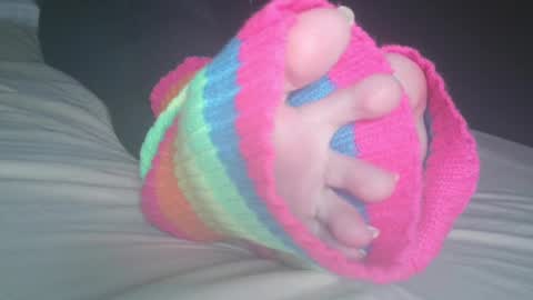 Viv West online show from 1, 2, 2025