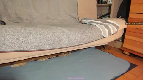 Virg Lszl online show from 1, 3, 2025