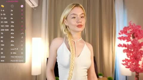 Snapshot of tellasky chatting on 1, 10, 2025 Sofia online show from 1, 10, 2025