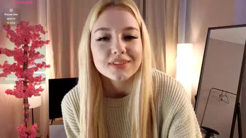 Snapshot of tellasky chatting on 10, 10, 2025 Sofia online show from 10, 10, 2025