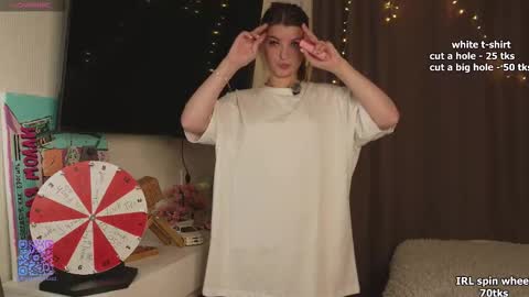 Snapshot of temperaturka chatting on 13, 10, 2025 Sarah online show from 13, 10, 2025