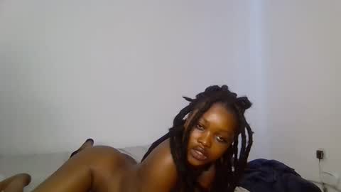 Snapshot of tempting_tiah chatting on 16, 11, 2025 tiah online show from 16, 11, 2025