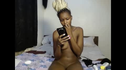 Snapshot of tempting_vibe chatting on 4, 5, 2026 tempting_vibe online show from 4, 5, 2026