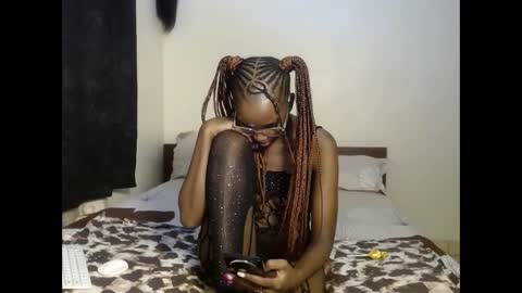 Snapshot of tempting_vibe chatting on 9, 5, 2026 tempting_vibe online show from 9, 5, 2026