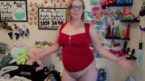 Pixie and Tentacle Overlord online show from 11, 5, 2026