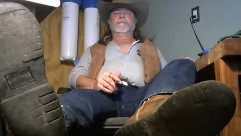 Snapshot of tennredneck chatting on 29, 11, 2025 Tennredneck online show from 29, 11, 2025