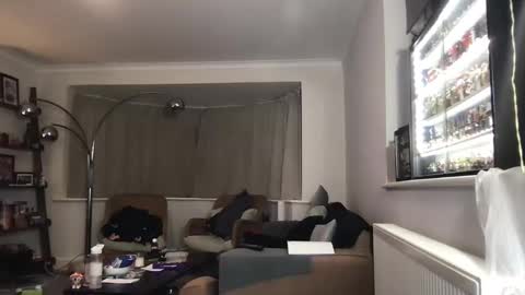 Snapshot of terence00000007 chatting on 19, 11, 2025 Terence online show from 19, 11, 2025