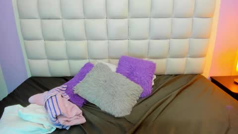 Snapshot of teresasroom_ chatting on 17, 9, 2025 Teresa online show from 17, 9, 2025
