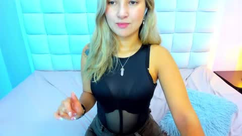 Snapshot of teresasroom_ chatting on 2, 10, 2025 Teresa online show from 2, 10, 2025