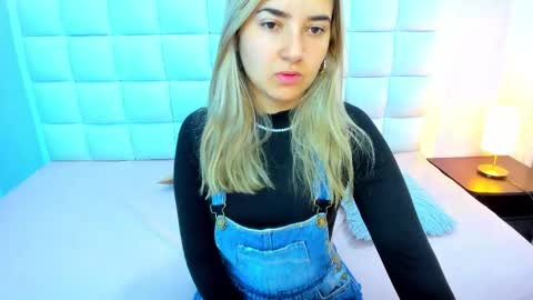 Snapshot of teresasroom_ chatting on 18, 10, 2025 Teresa online show from 18, 10, 2025