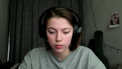 Snapshot of terranaufzinger chatting on 9, 2, 2026 Anny Simpson online show from 9, 2, 2026