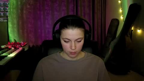 Anny Simpson online show from 26, 3, 2026