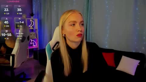 TessaHamilton online show from 4, 11, 2025