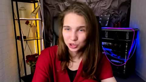 Snapshot of tessamill chatting on 10, 9, 2025 Tessa online show from 10, 9, 2025