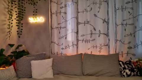 Snapshot of tesspleasure chatting on 14, 11, 2025 TESSA online show from 14, 11, 2025