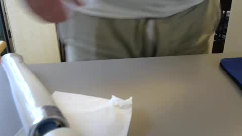 Snapshot of testechat chatting on 12, 1, 2025 Test the Chat online show from 12, 1, 2025