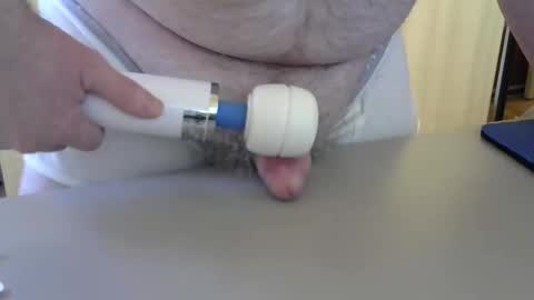 Snapshot of testechat chatting on 10, 11, 2025 Test the Chat online show from 10, 11, 2025