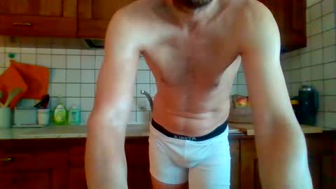 Snapshot of testosterone20222 chatting on 3, 2, 2025 Testosterone20 online show from 3, 2, 2025