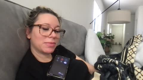 Daphne Summers online show from 4, 11, 2025